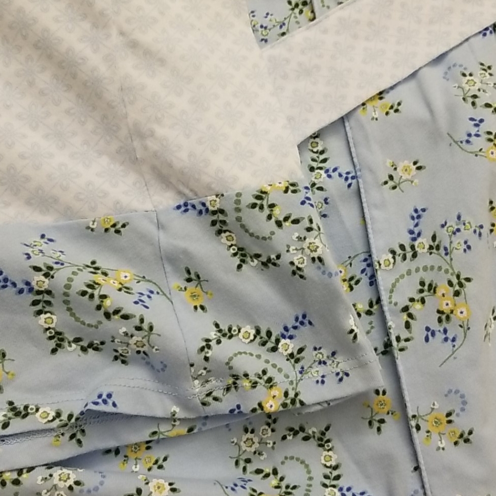 Sleepware Set With Matching Slippers - image 3